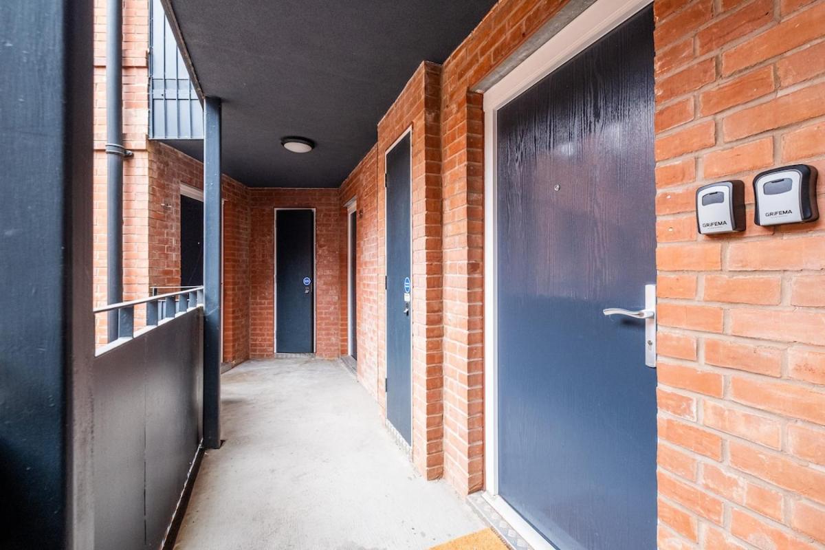 Luxury 2 Bed Flat in JQ Birmingham - Free Parking! - B&B Birmingham