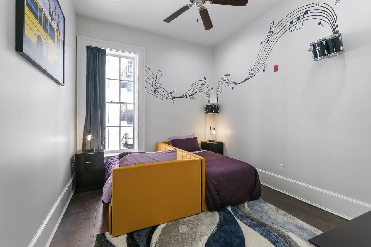 Authentic NOLA Brass Suite Ideal for Family - B&B New Orleans