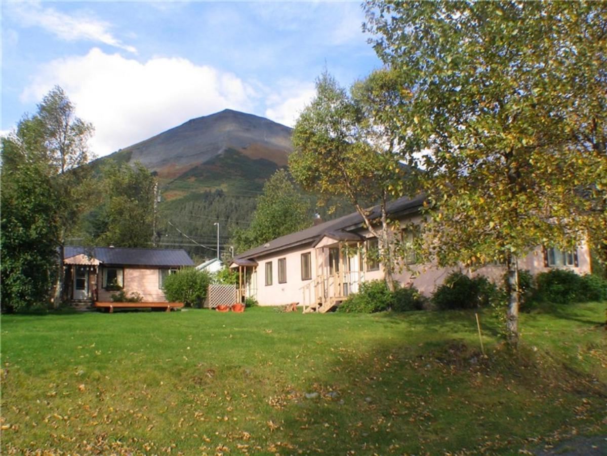 Summit View Lodge - B&B Seward