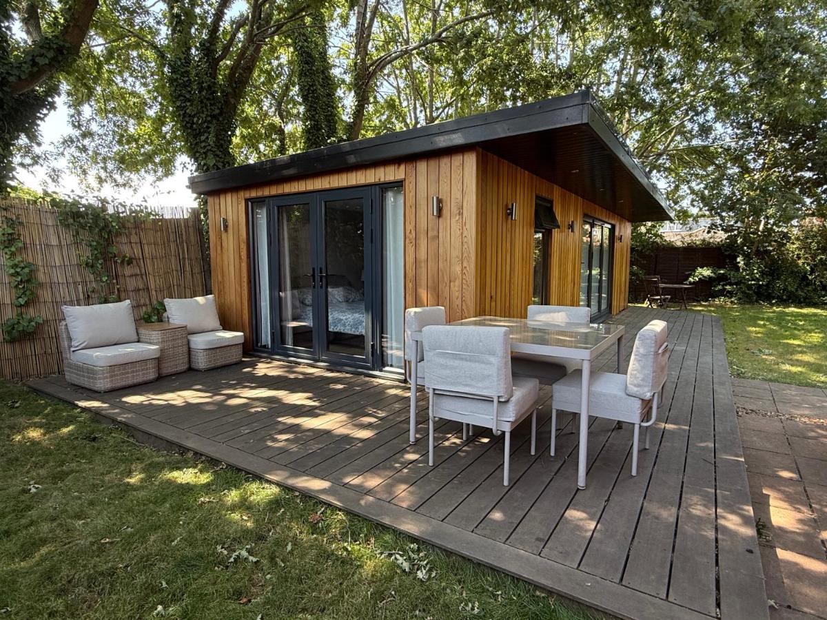 Oak Lodge - B&B Hambledon