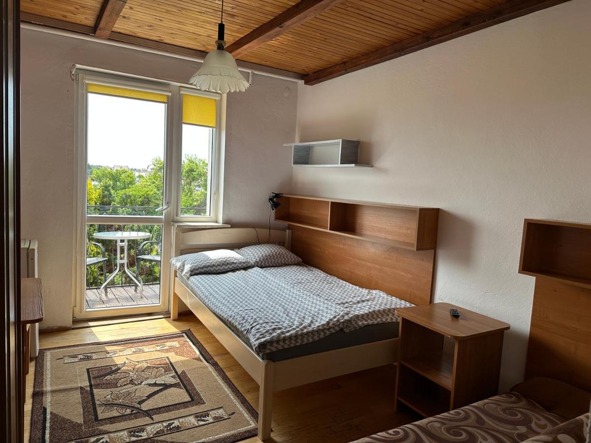 Chambre Triple avec Salle de Bains Privative Séparée