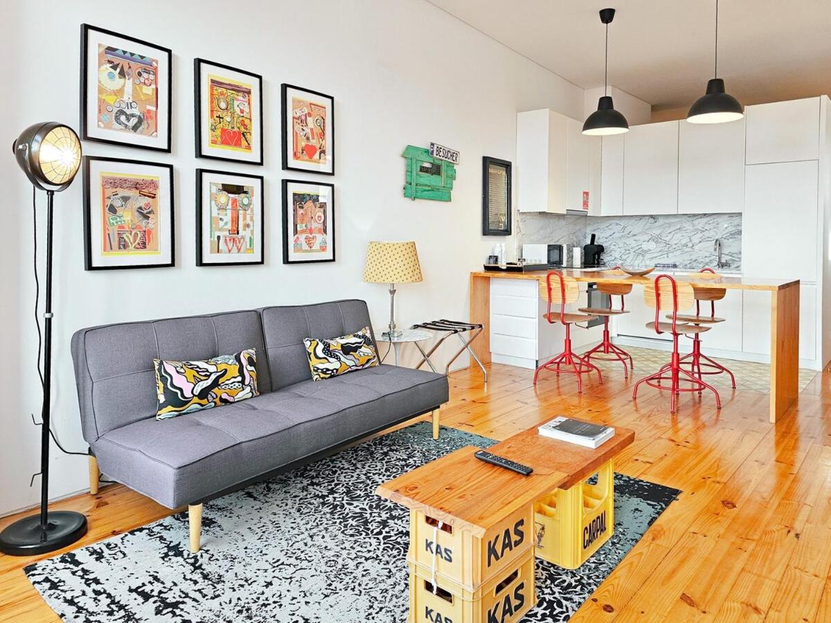 Full of light and color at the best spot in town - B&B Oporto