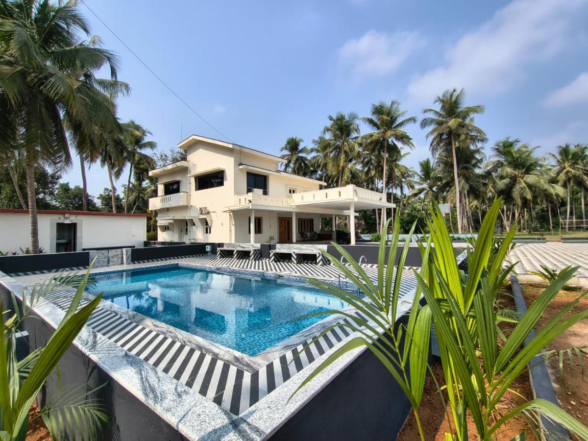 Prashanthi Homestay Nature View- Pool Villa Near Beach Udupi - B&B Bārkūr