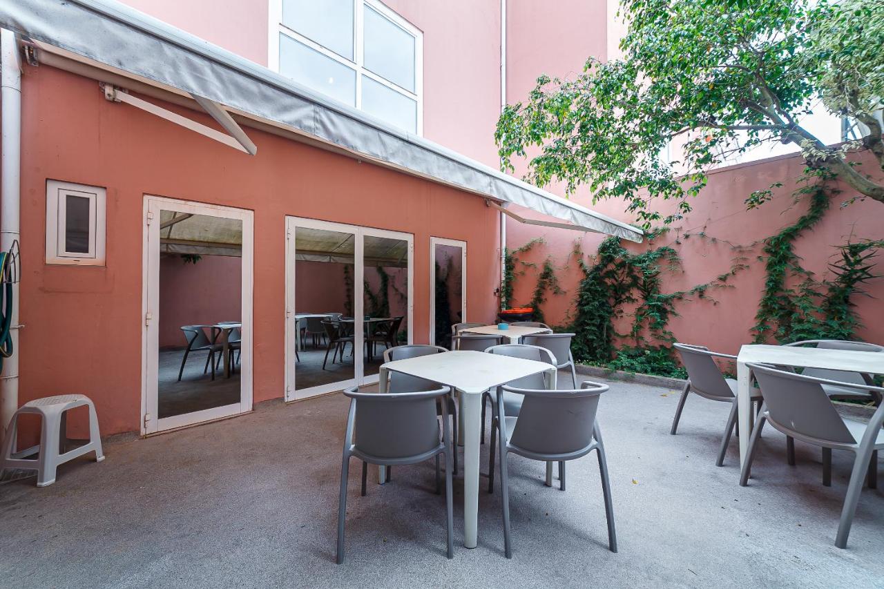 BeSmart Suites with Private WC by Home Sweet Home Aveiro - B&B Aveiro