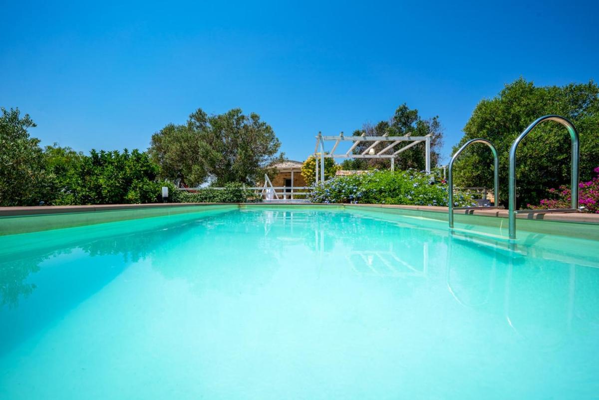 Villetta Coppi historic farmhouse with private pool - B&B Ostuni