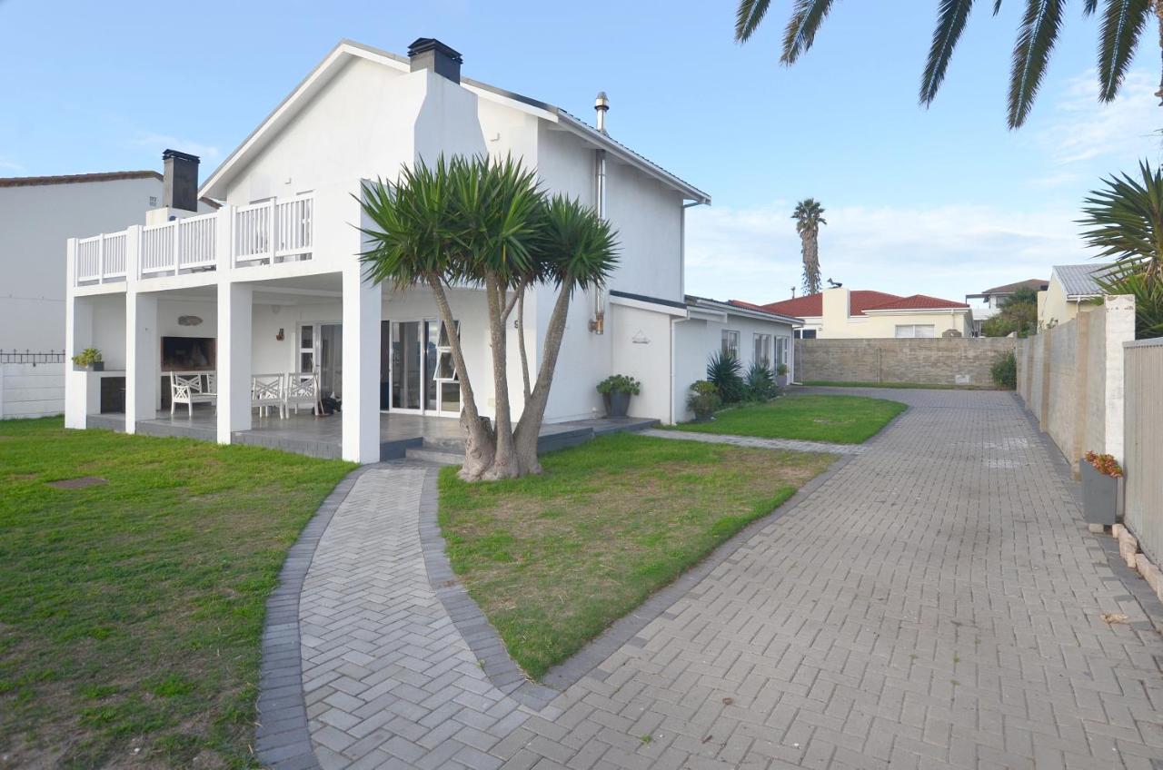 9 on Dolfyn - Chambres d'hôtes Yzerfontein