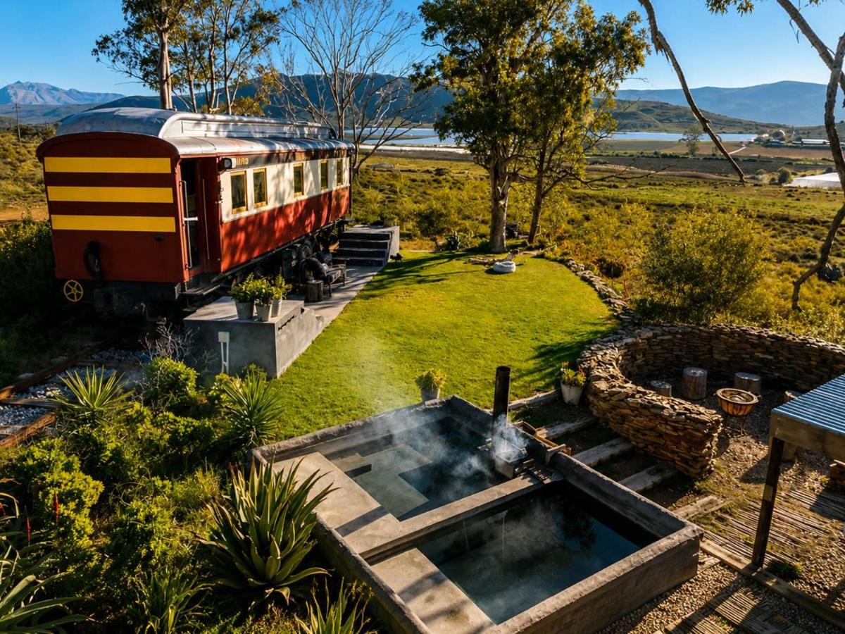 The Red Caboose Train Carriage - Ferienwohnung McGregor