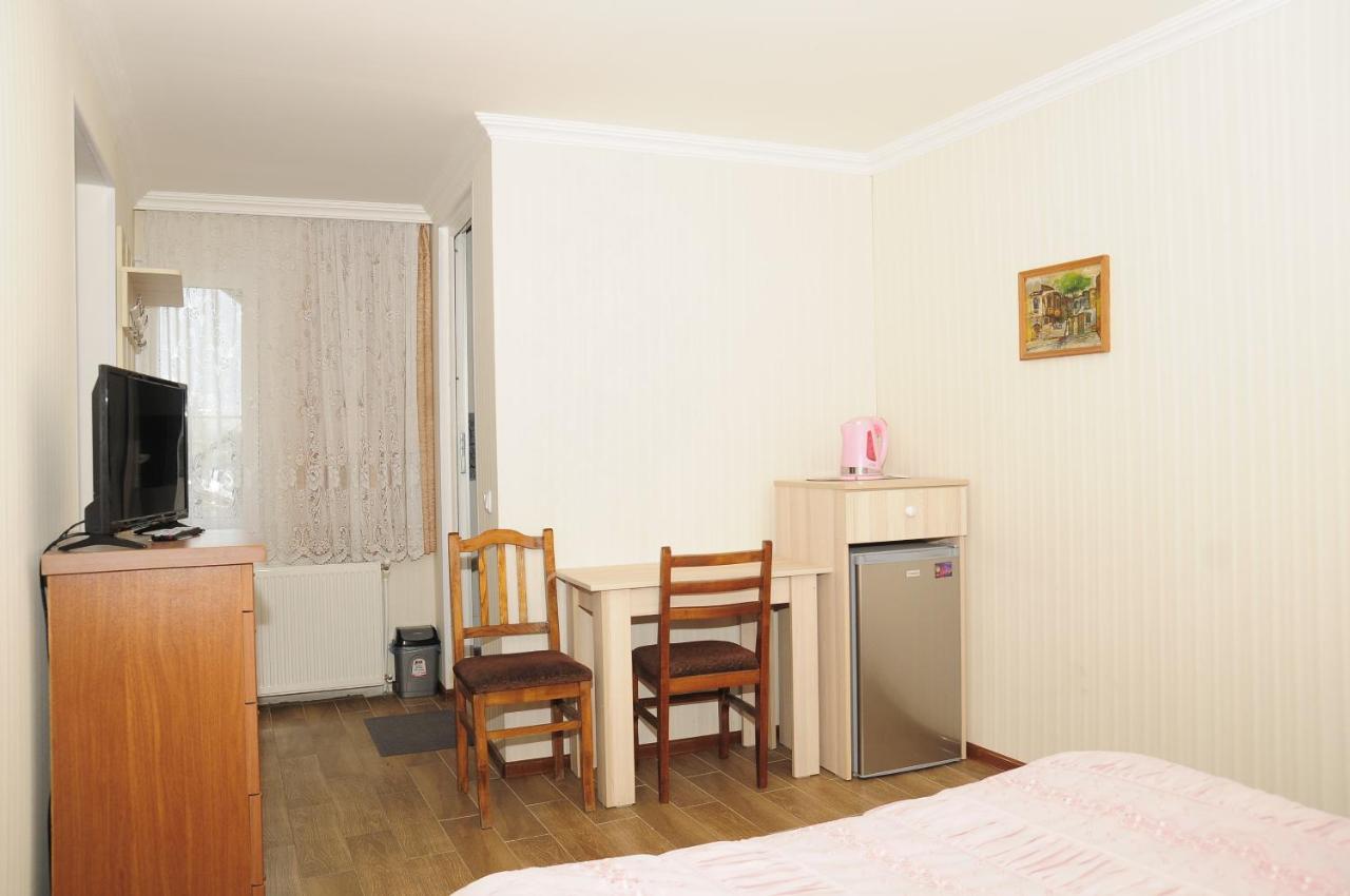 Twin Room with Private Bathroom