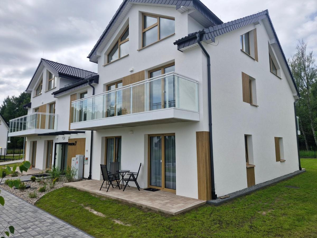 Apartament Cichy Zakątek, Łebska Osada, basen, parking - B&B Żarnowska