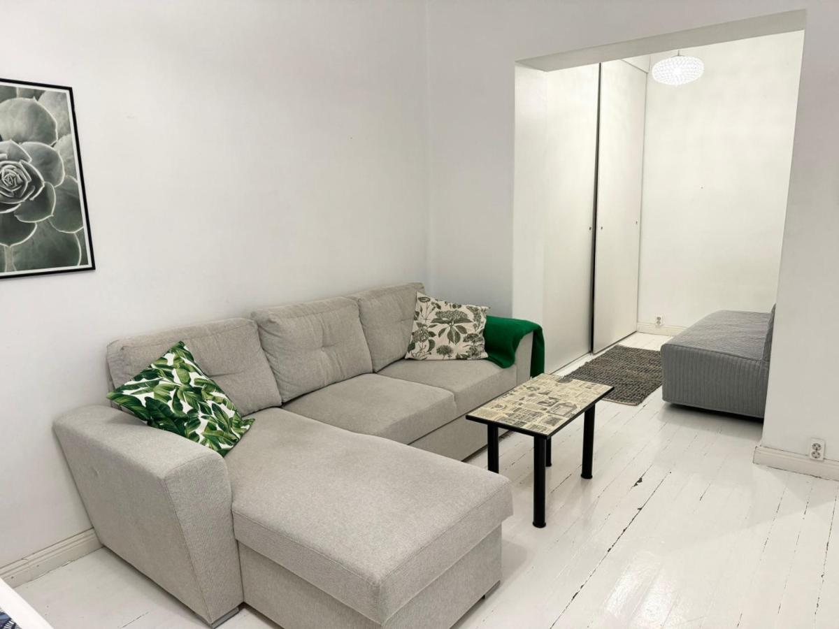HHH Spacious, big apartment in Helsinki center in Kallio - Chambres d'hôtes Helsinki