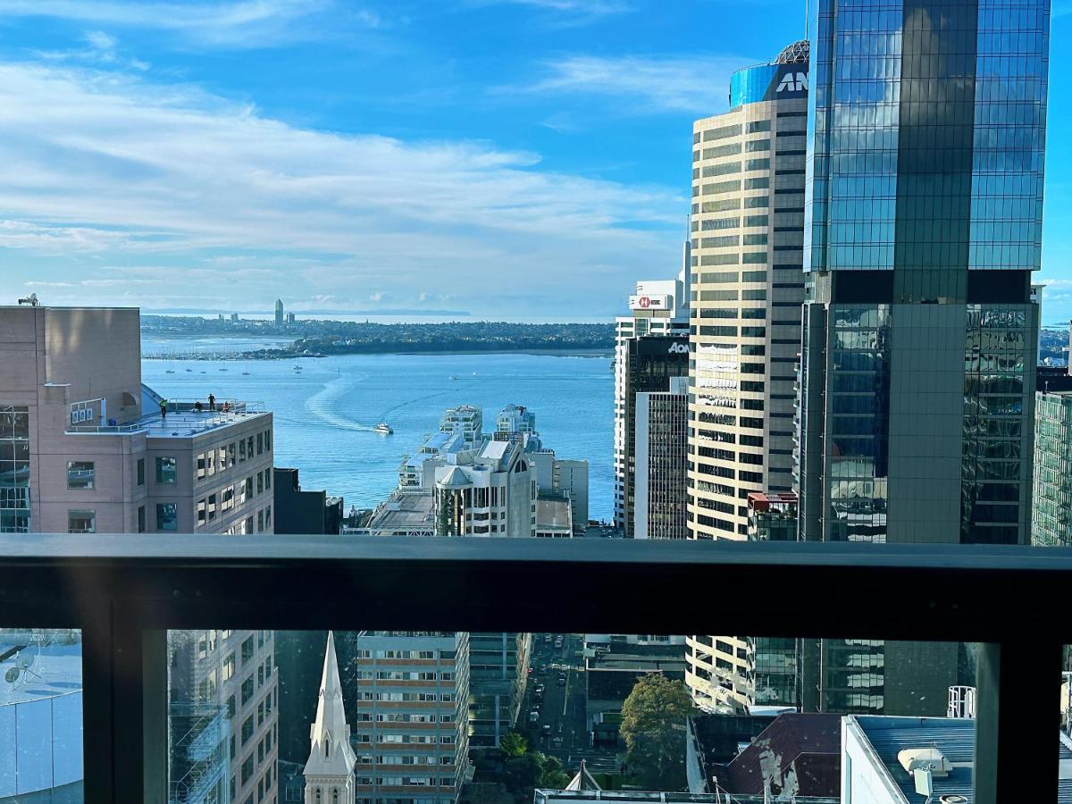 Top Floor Sky Tower & Harbour View 2BR Apartment V241 - B&B Auckland