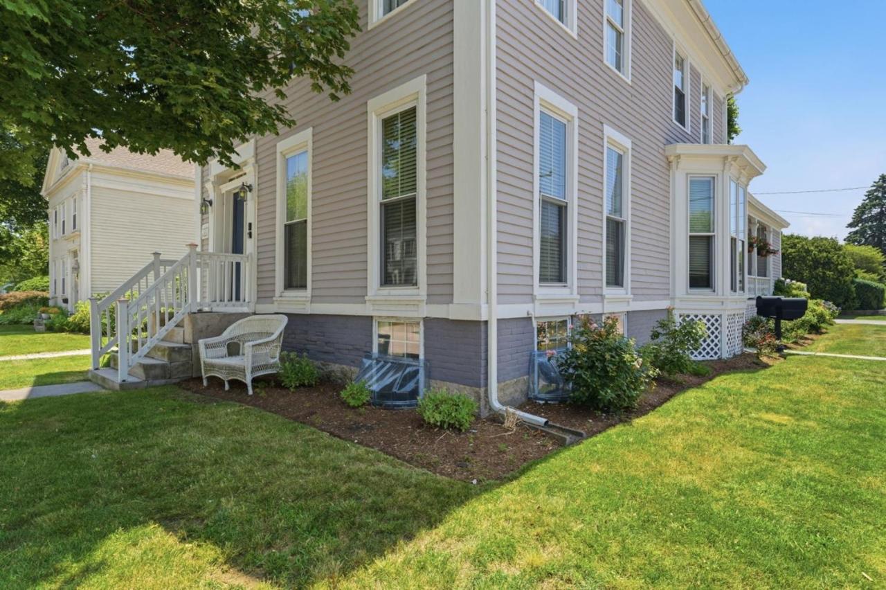 Historic Home, Walk to Seaport and Downtown - Chambres d'hôtes Stonington