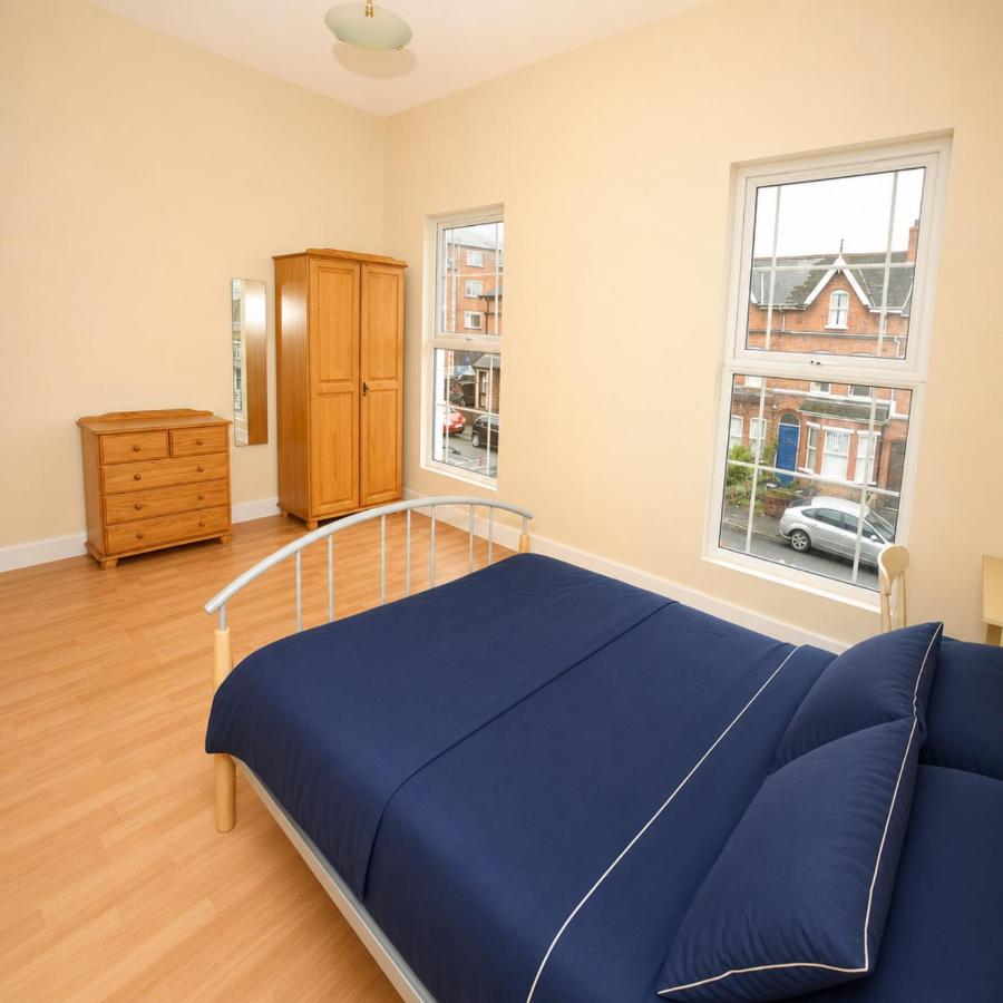 Private Room on Tates Avenue in Central Belfast - Chambres d'hôtes Belfast