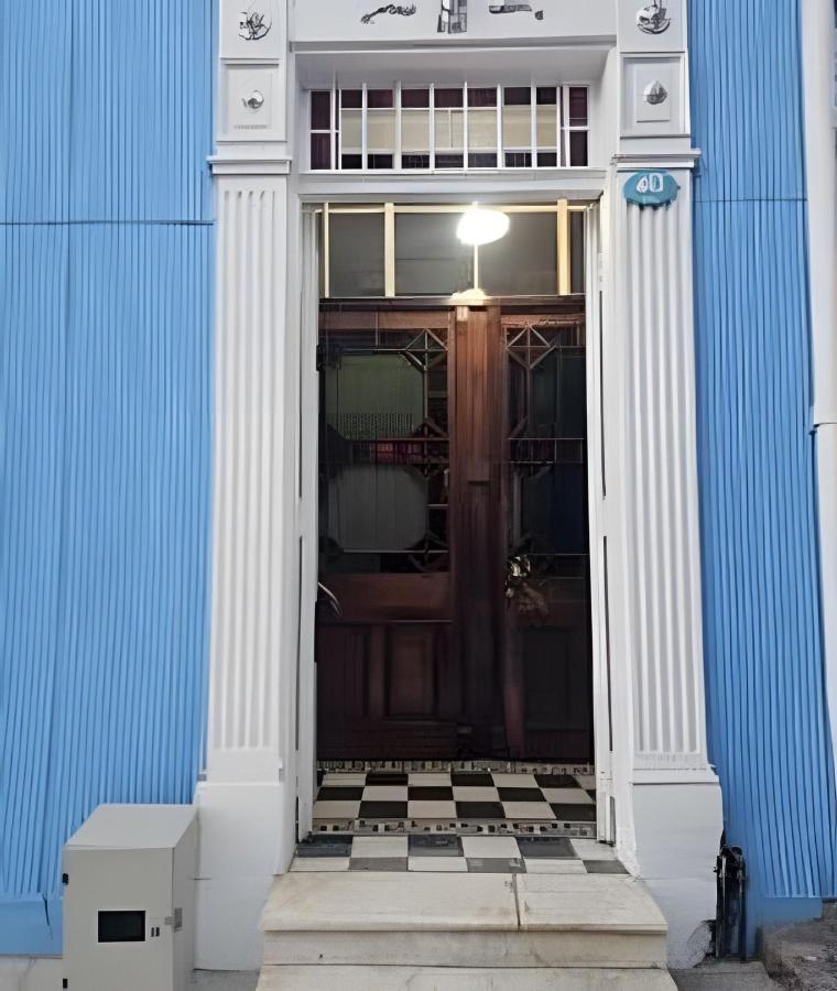 Casa Fran Valparaíso | Vive un Hotel Temático - Chambres d'hôtes Valparaiso