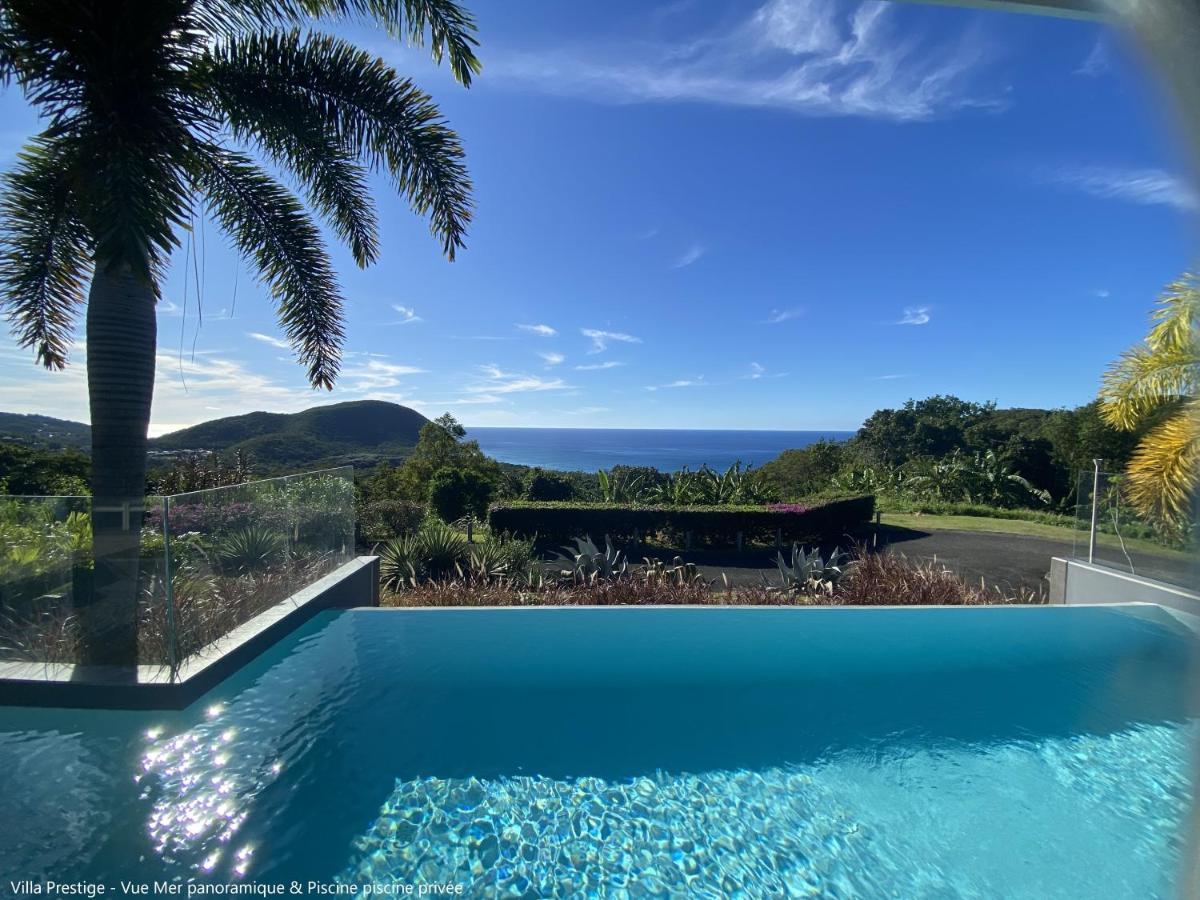 Villa Prestige et Cottages EST et OUEST Coco Cannelle - B&B Deshaies