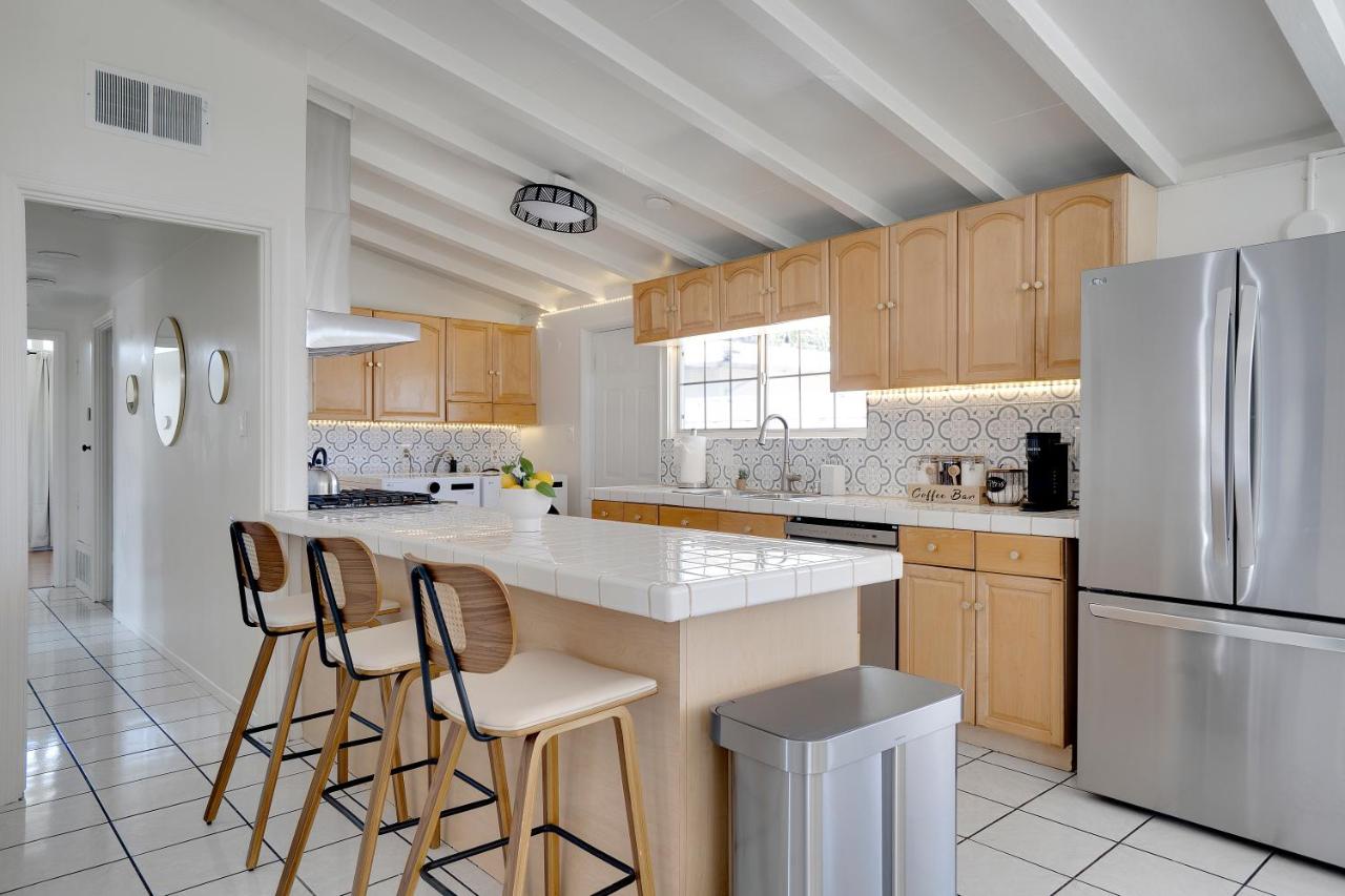 Cinderella's Cute Cottage, just 10 minutes to Disney and Conventional Center - B&B Anaheim