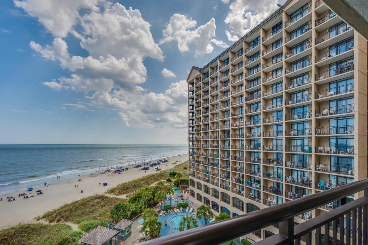 Beautiful Seaside retreat w pool & balcony view - Bed and Breakfast Myrtle Beach