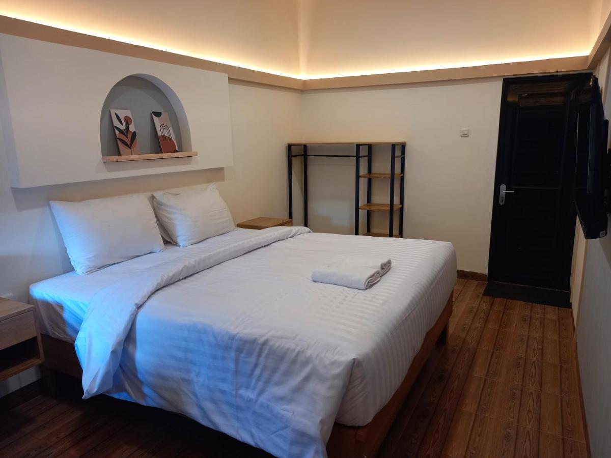 Good Day Homestay - Bed and Breakfast Seminyak