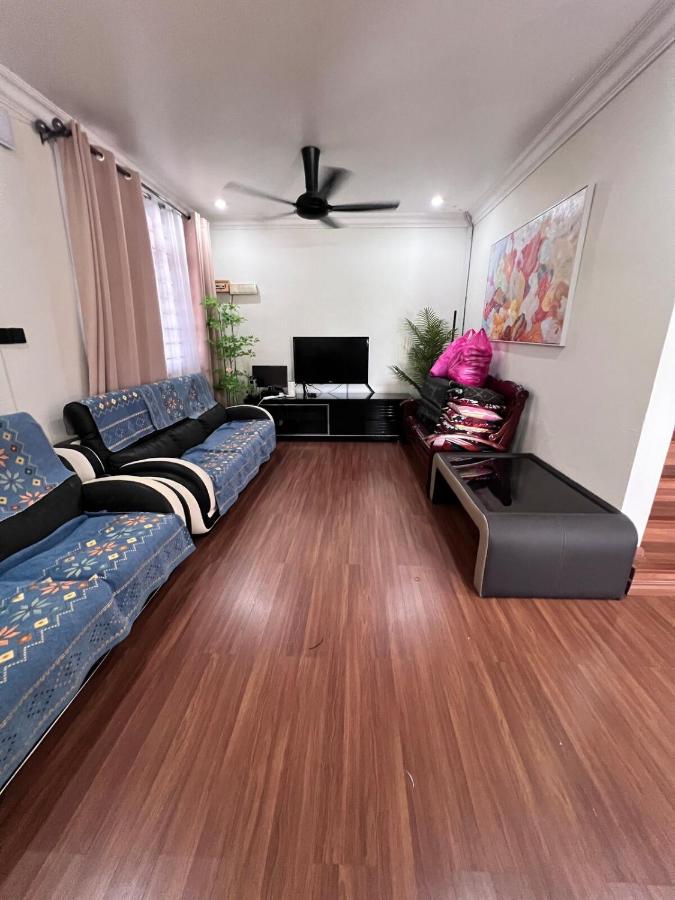 Harmoni Group Stay - B&B Bintulu