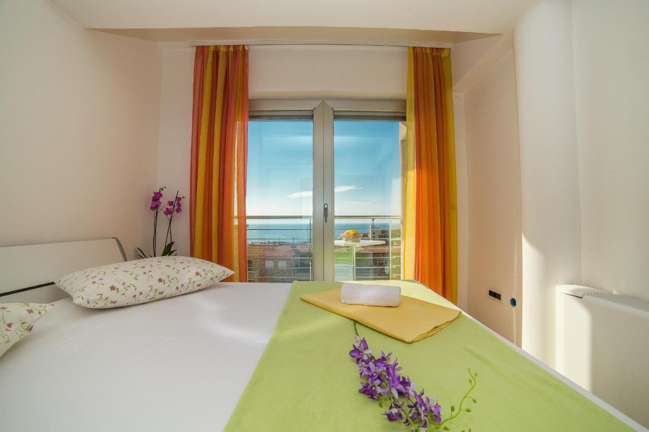 Apartment mit Meerblick