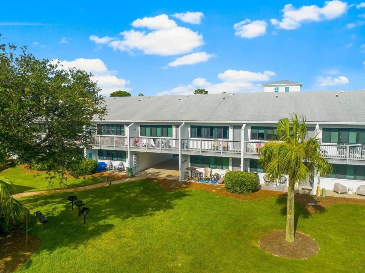 30A Beach Condo - Pool & Walk to Beach - Bed and Breakfast Santa Rosa Beach