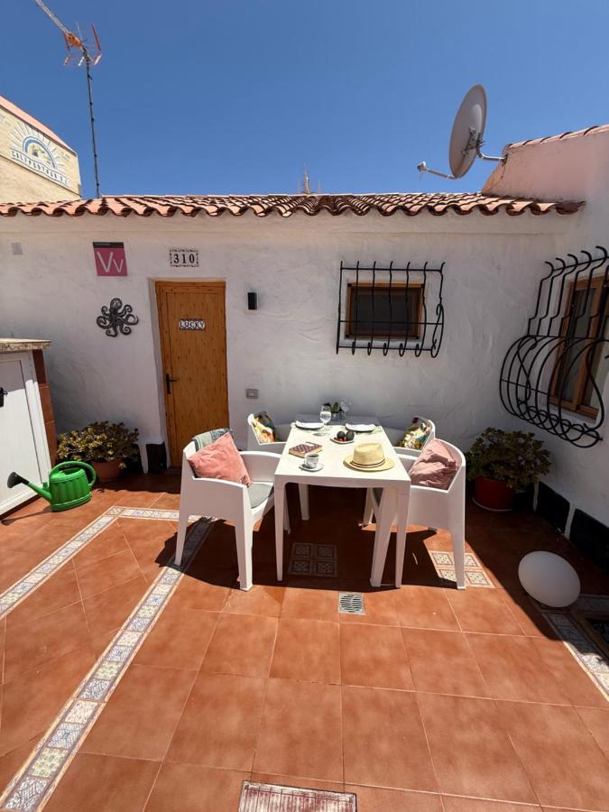 bungalowlucky - Bed and Breakfast San Bartolomé de Tirajana