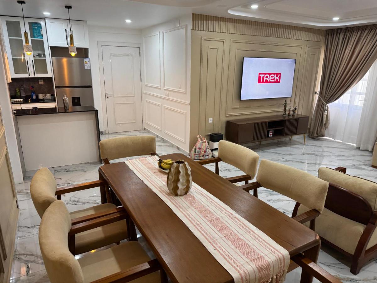 Appartement met 2 Slaapkamers, Balkon en Terras
