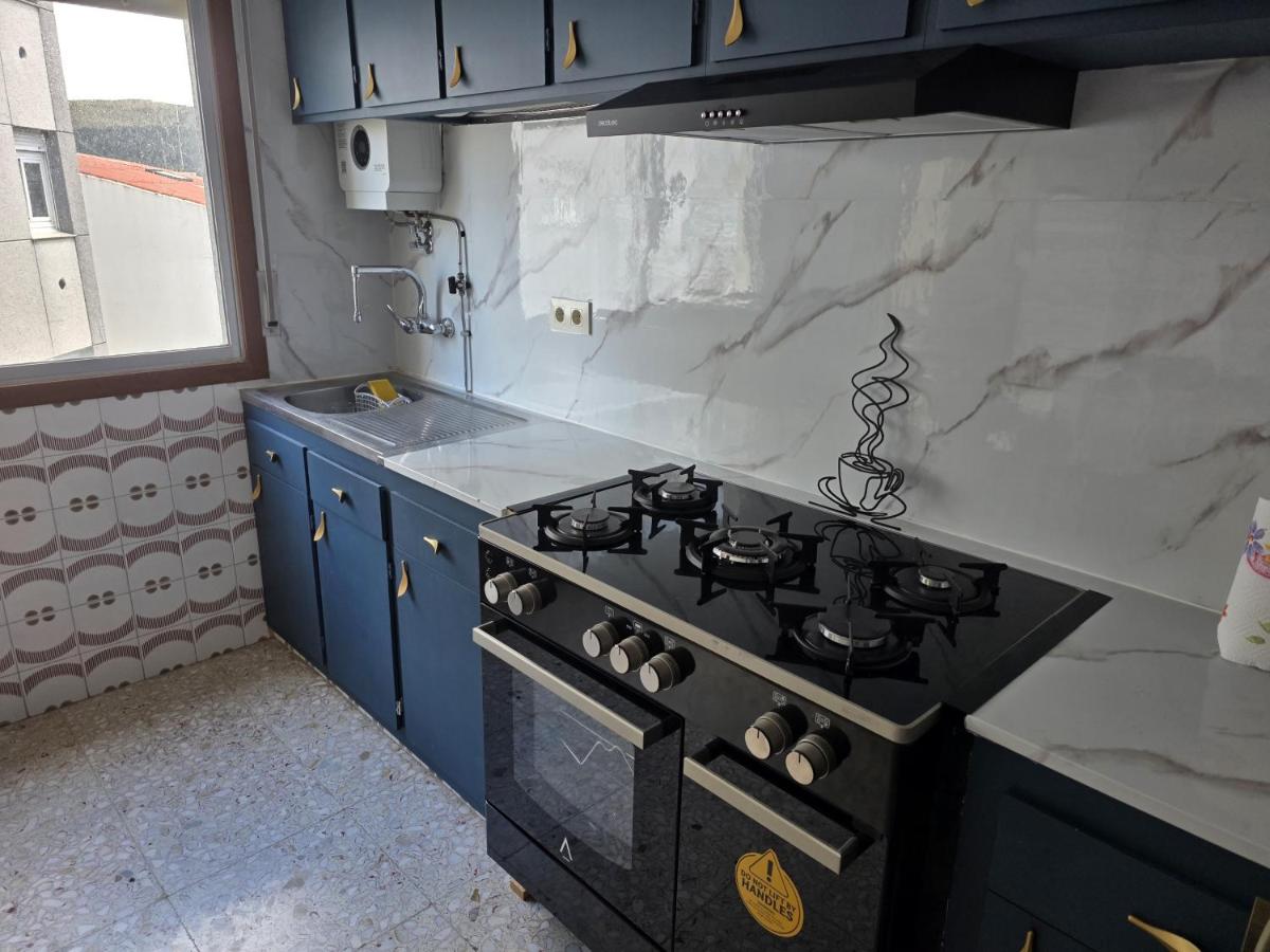 Alojamiento Faro Roncudo - B&B Corme-Porto
