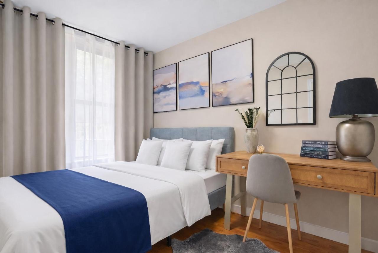 3 BD Central Home - Perfect GetAway - Bed and Breakfast New York