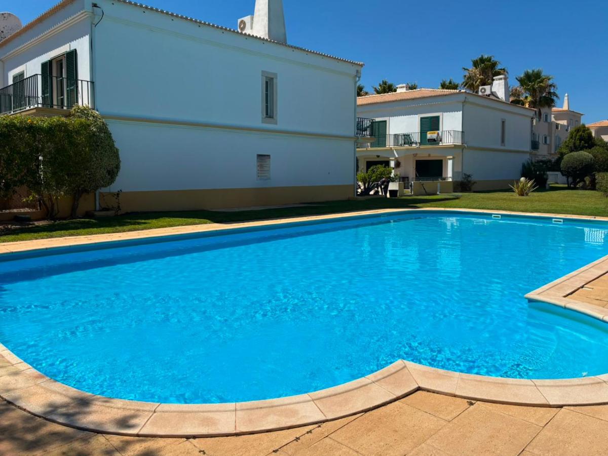 Encosta das Oliveiras Townhouse Vilamoura - Bed and Breakfast Vilamoura