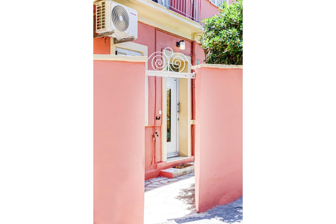 The Urban Hideaway Near the Port and Center - B&B Karyofyto