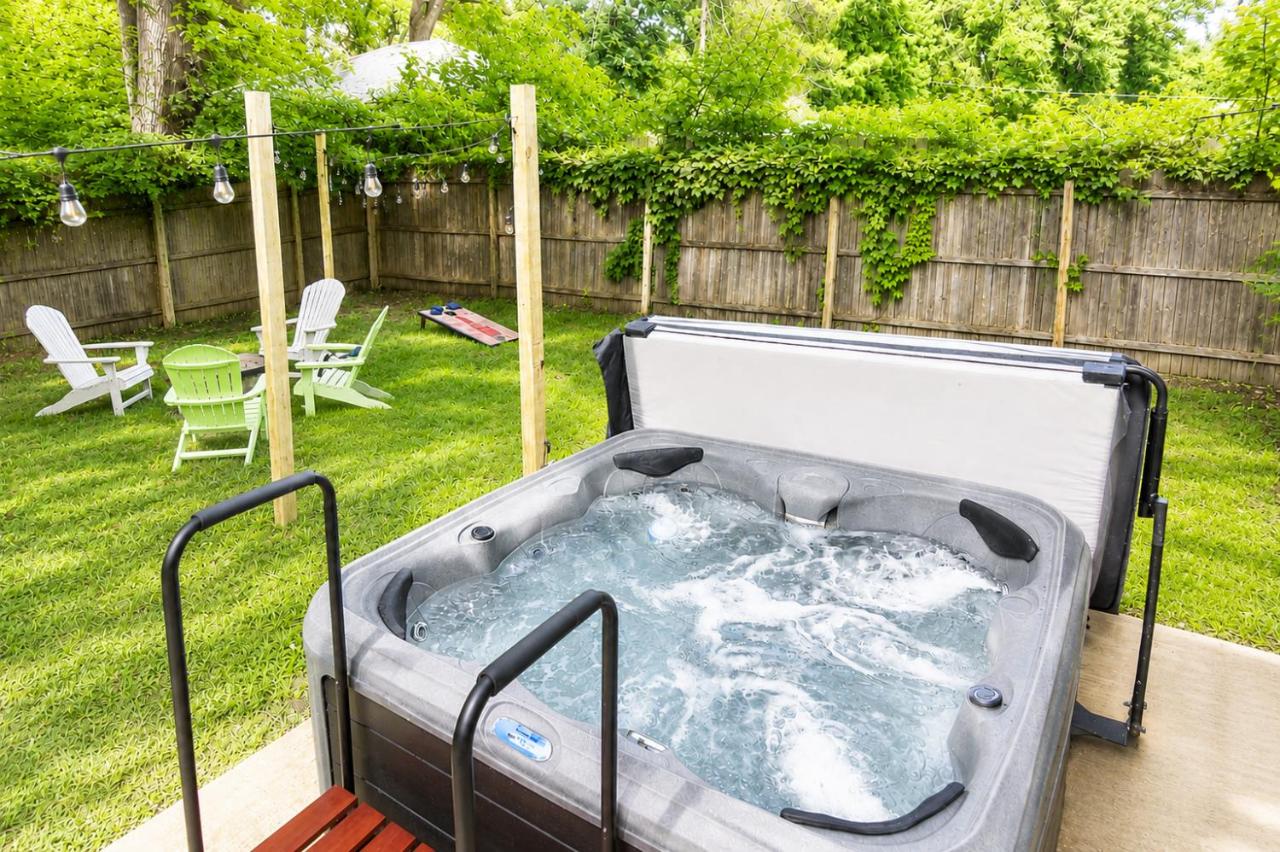 Coastal Comfort Sauna, HotTub & Games near Dunes - Bed and Breakfast Michigan City