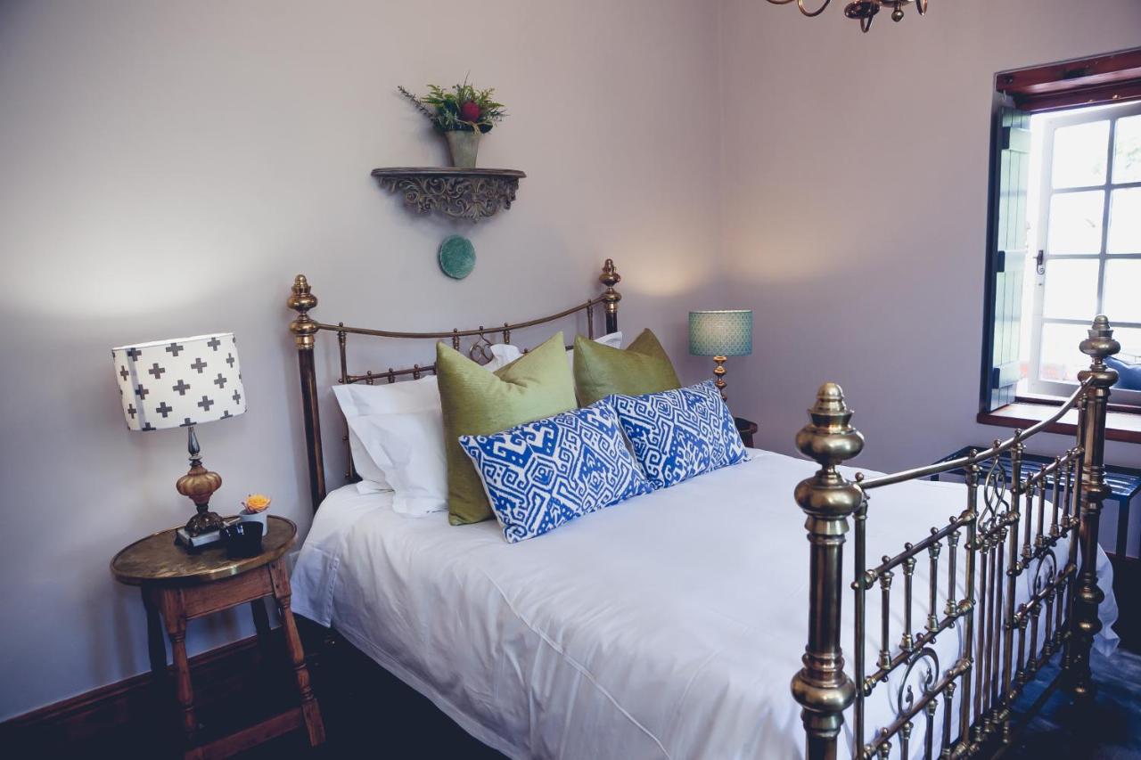 Queen Room with Garden View