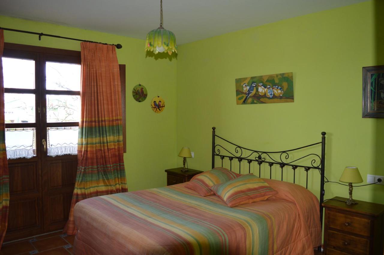 Chambre Lit Queen-Size - Vue sur Jardin