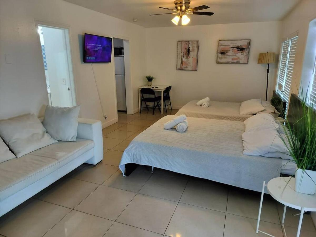 Comfortable Large Studio-J - B&B Hollywood