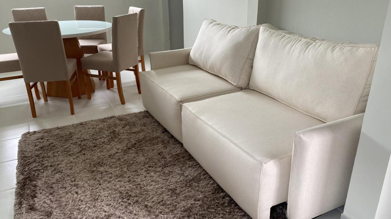Casa de fundos - ótima localização próxima ao centro - B&B Joinville
