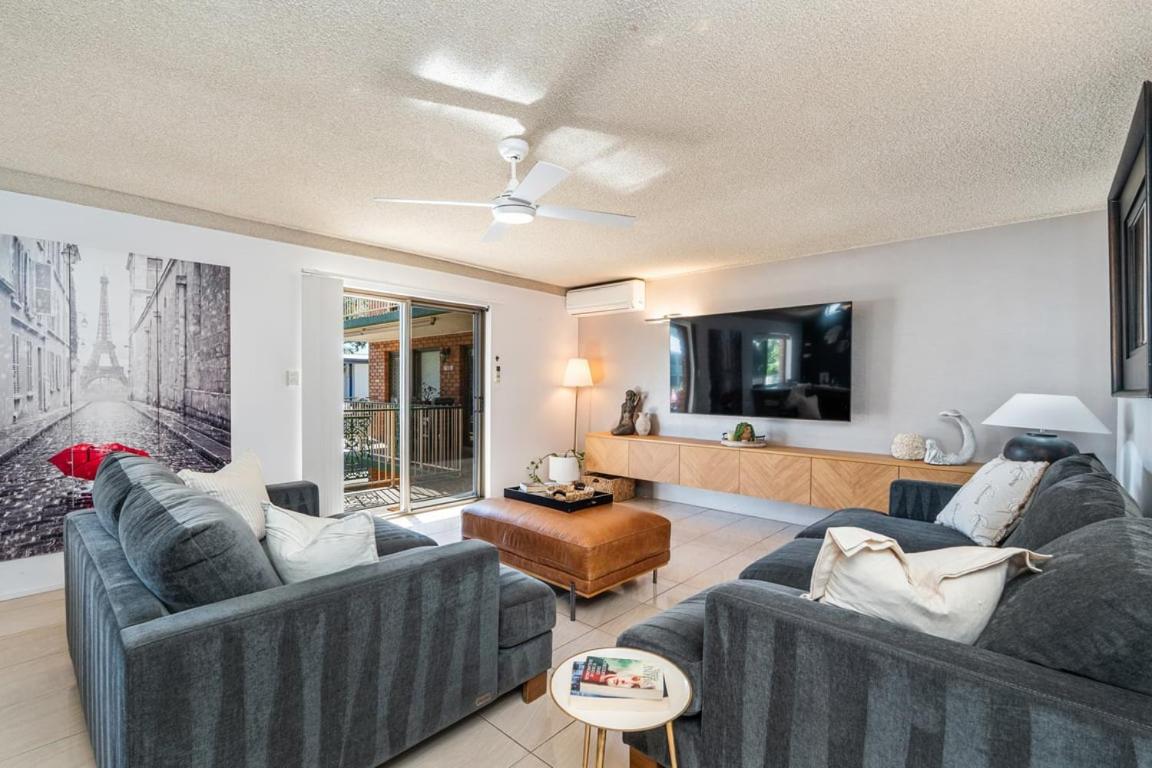 Bayside King Pad - Bed and Breakfast Hervey Bay