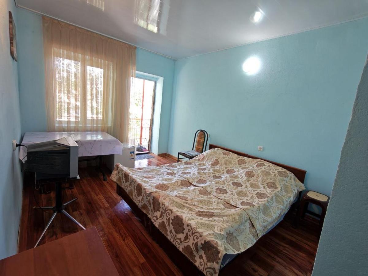 Гостевой дом Светоч - Ferienwohnung Tamchy