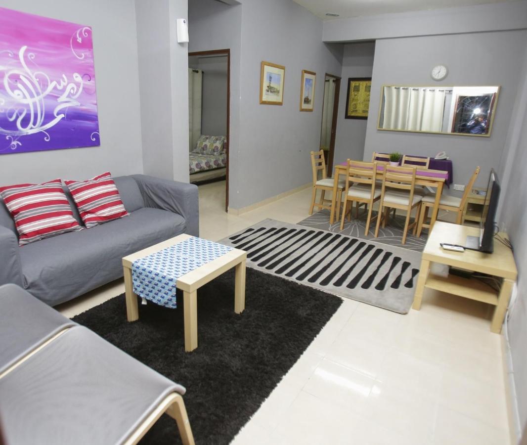 Putra Harmoni Putrajaya (Tiny Suite, 3 AC Bedrooms, 1 Bath, WiFi, Ground Floor) by MRK - Bed and Breakfast Putrajaya
