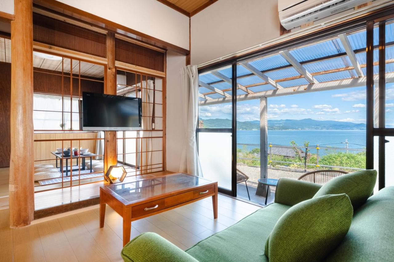 Azure Kawatana - B&B Mitsugoegō
