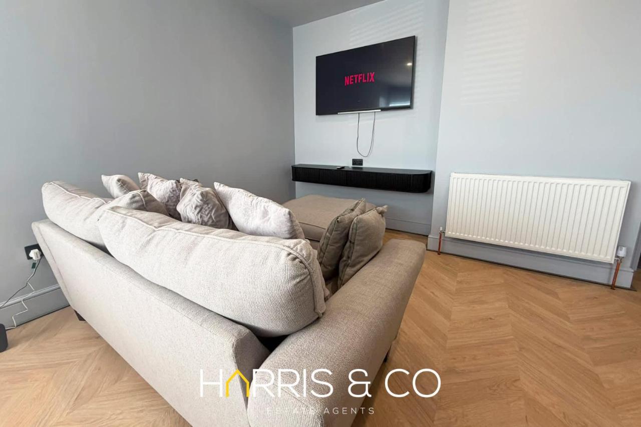 Karpa Coastal Retreat - B&B Fleetwood