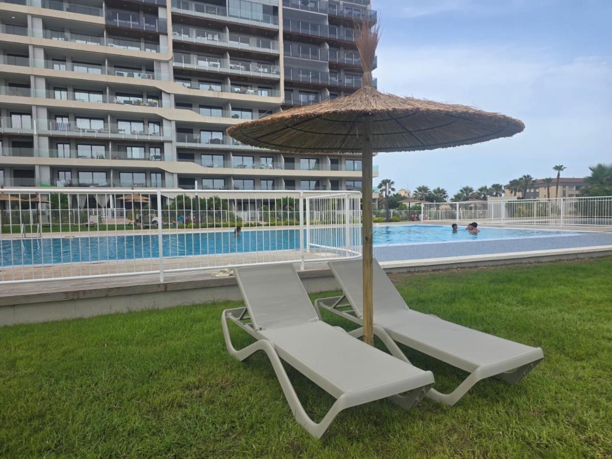 Luxury Apartment with Terrace - Chambres d'hôtes Torrevieja