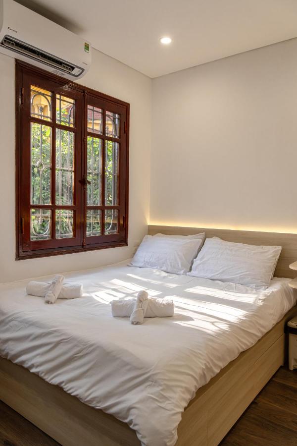 Canopée House - Heritage 4-Story Home & Church View - B&B Hanoi