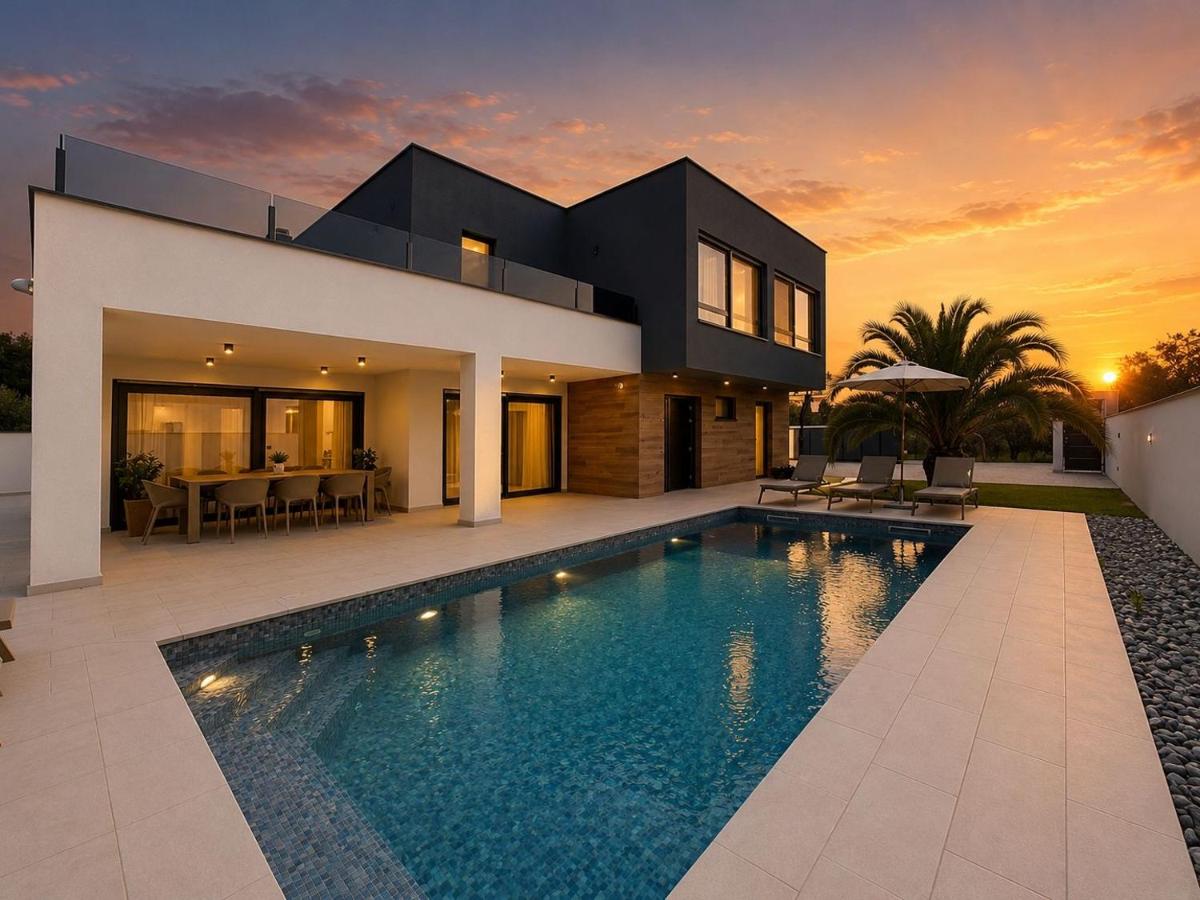 Villa Palma - Luxury Pool Villa with Sauna and Gym - Ferienwohnung Pula