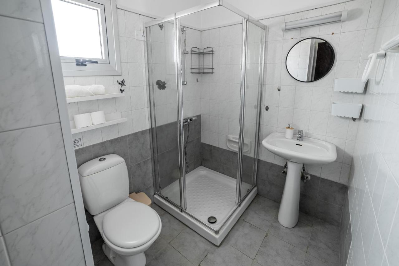 Ammos Beach Side Seaview Villa 11 - Bed and Breakfast Larnaca