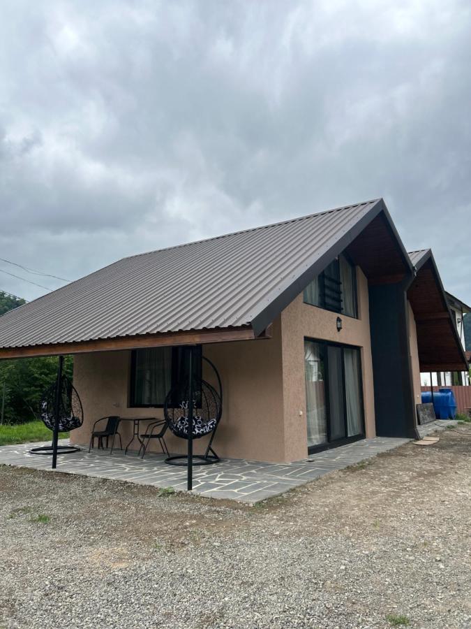 Forest Edge - Bed and Breakfast Bordzjomi