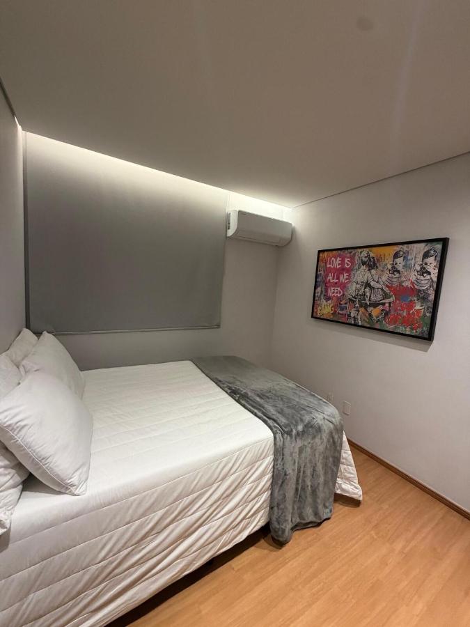 Apto novo e completo quartos com cama de casal e lava e seca disponível - Chambres d'hôtes Lagoa Santa