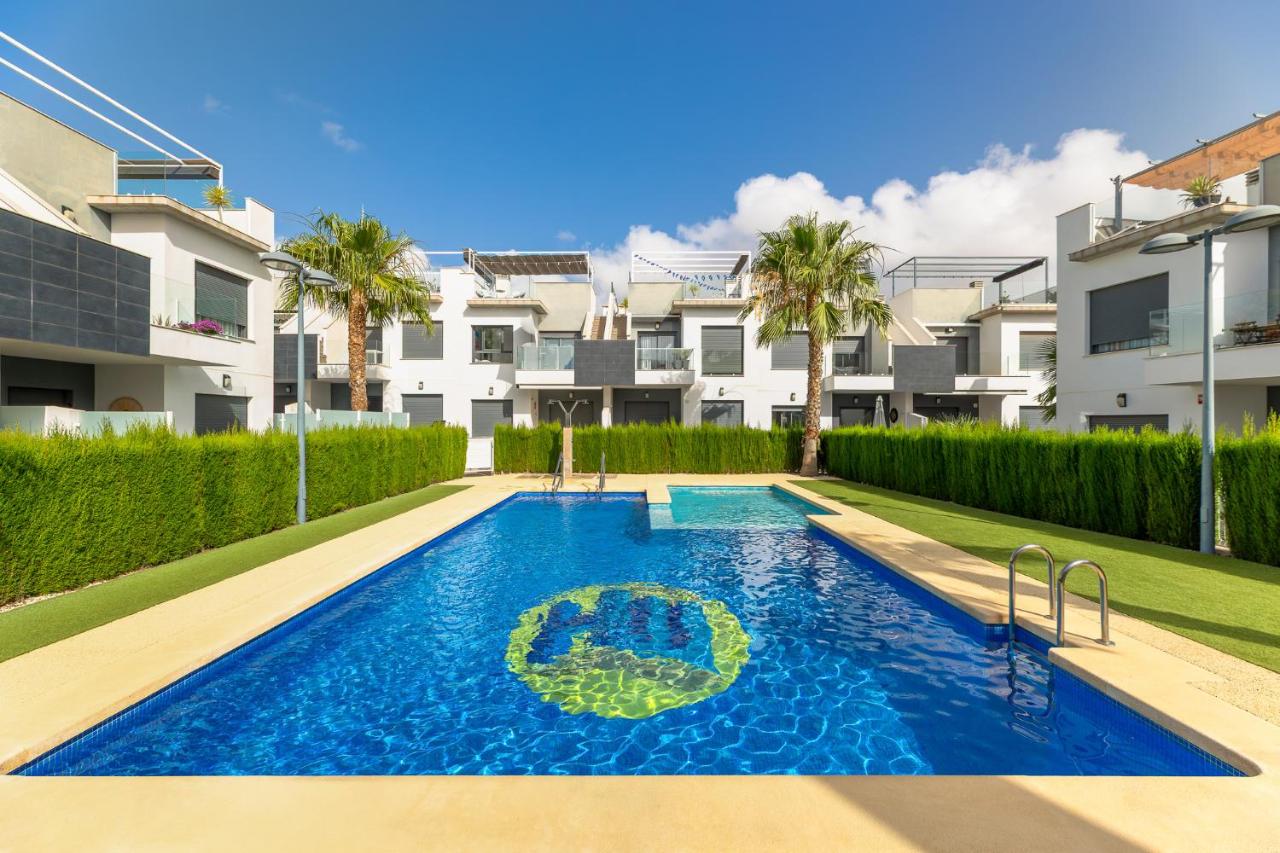 Fantastic 2 bedroom apartment with swimming pool and terrace in Pilar de Horadada - Chambres d'hôtes Pilar de la Horadada