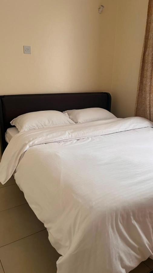 Five Star Gardens 1 and 2 Bedroom Homestay Near JKIA and SGR Syokimau - B&B Nairobi