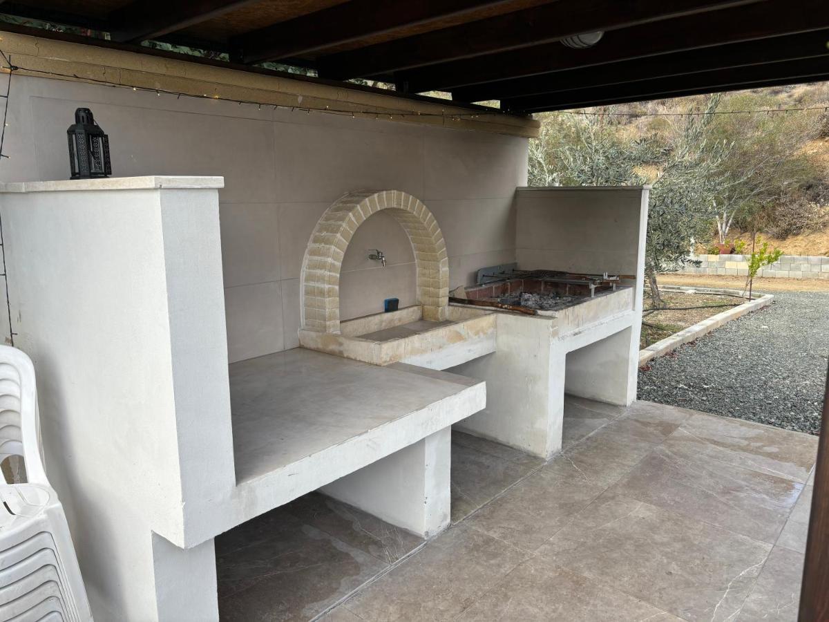 Sofros To Apomero - Chambres d'hôtes Ágios Pávlos